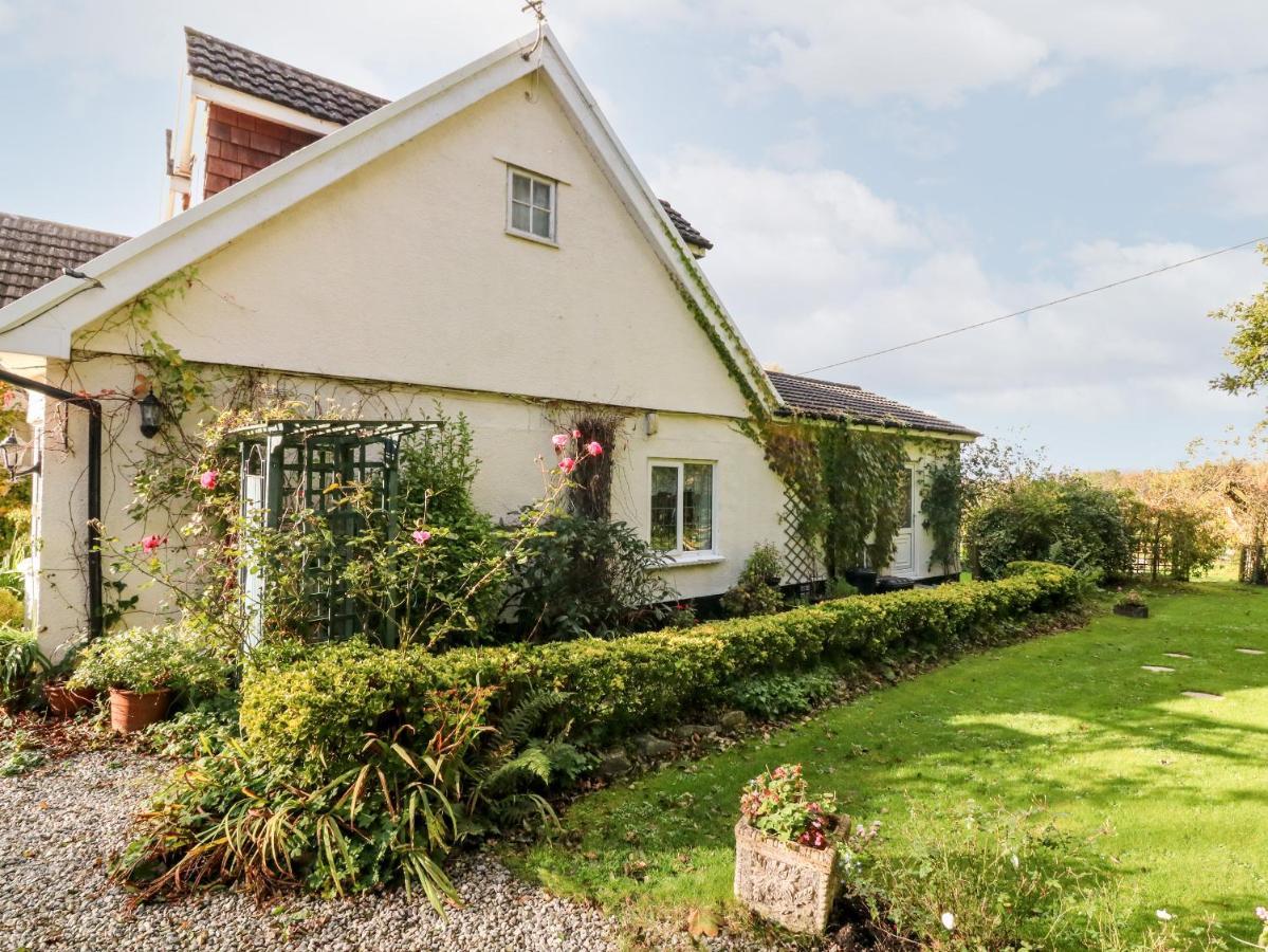 Claire'S Cottage Poughill  المظهر الخارجي الصورة